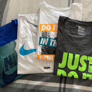 Nike women’s T-shirt bundle
